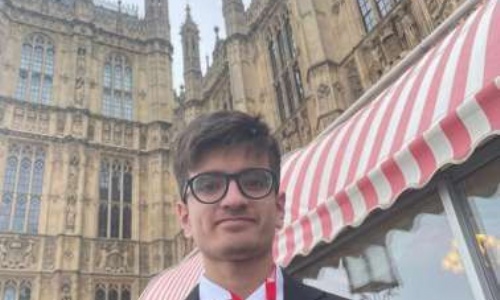 Abbas in front of the House of Lords
