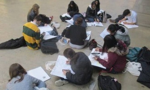 Year 11 students drawing in the Tate Gallery